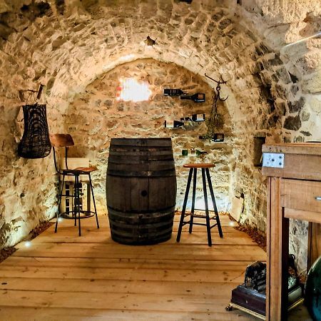 Charmante Suite Independante Avec Cave A Vin Cournonsec Exterior photo